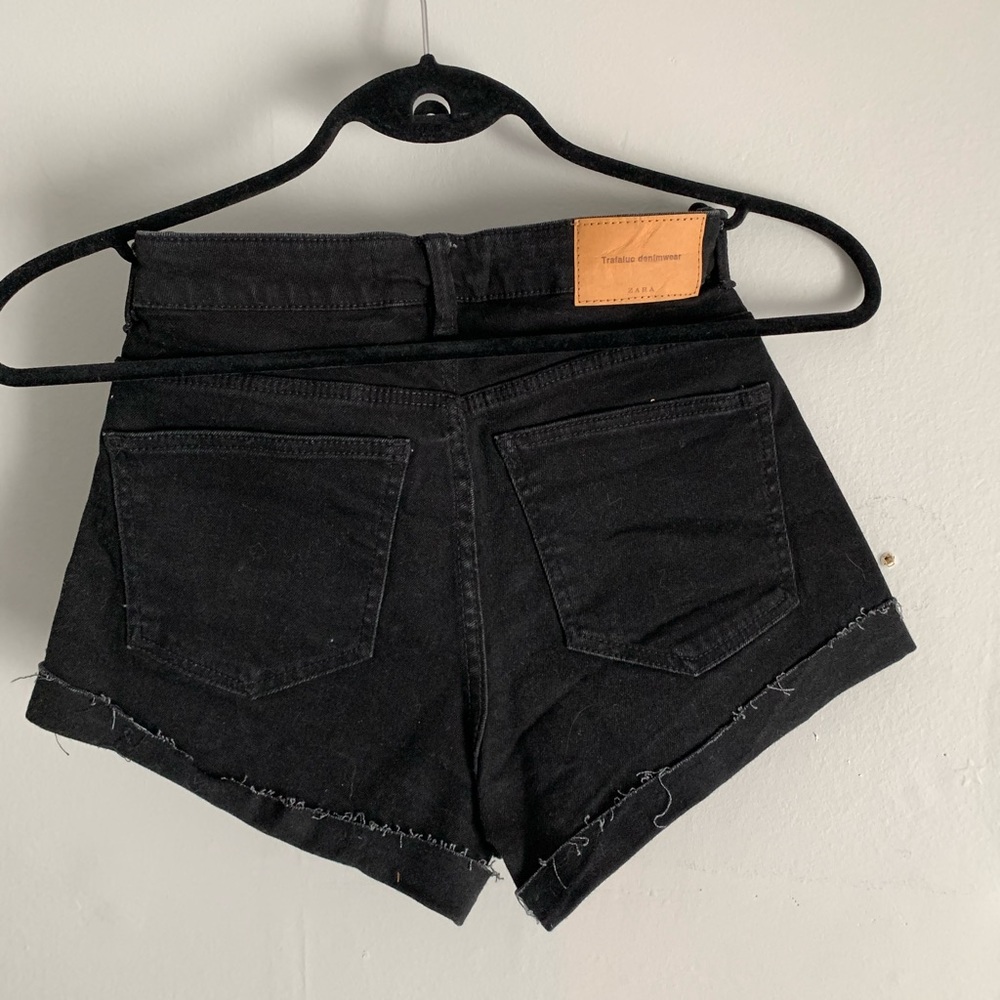 Zara High Rise Shorts - Picture 2 of 3